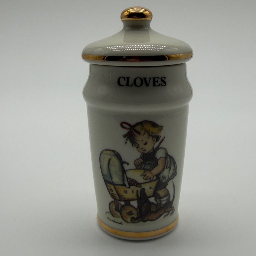 Hummel Vintage Cream and Gold Cloves Ceramic Spice Jar